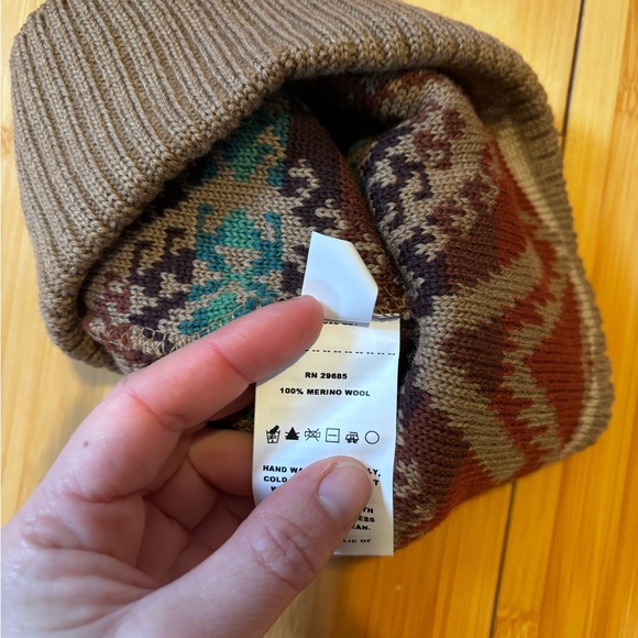 NwOT Pendleton 100% merino wool beanie - Picture 3 of 3